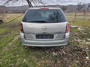 Dezmembrez Opel astra 1.7CDTI - imagine 3