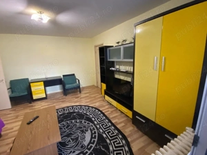 Inchiriez apartament Craiovita Noua - imagine 2