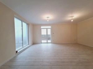 Aproape de benzinaria ESO. Excelent construit. Spatios, cu 3 dormitoare.