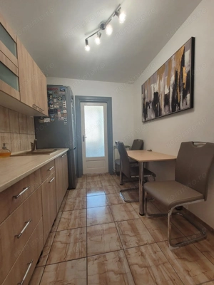 Aradului - 3 camere. BLOC IZOLAT - Etaj 3 ! - imagine 5