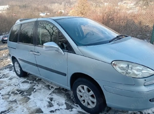 Dezmembrez Peugeot 807 si BMW 520 D din anul 2003