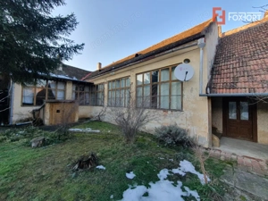 Apartament cu 5 camere de vanzare in Deta, zona Central