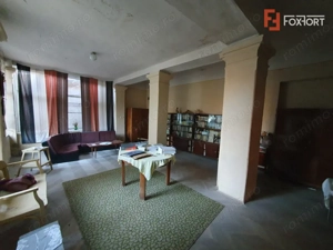Apartament cu 5 camere de vanzare in Deta, zona Central - imagine 2