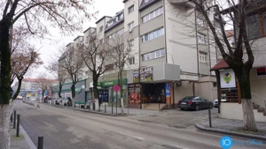 DE INCHIRIAT - SPATIU COMERCIAL CENTRAL, 85 MP - imagine 11