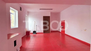 Spatiu comercial 42mp de vanzare renovat zona Orasul de Jos Sibiu  - imagine 2