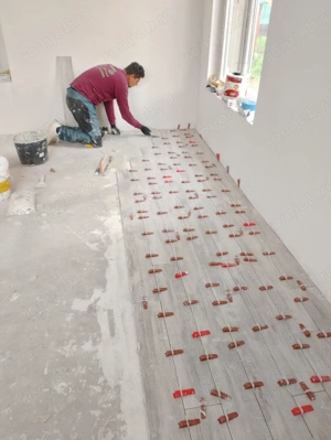 Sunt zugrav faiantar tencuitor amenajez interiore 