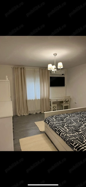 Inchiriez garsoniera piata UNIRII