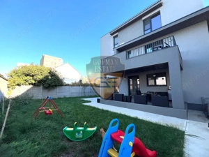 Vilă 5 camere 450mp  și teren 500 mp Delfinariu Faleză Nord 