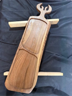 platou din lemn de nuc 