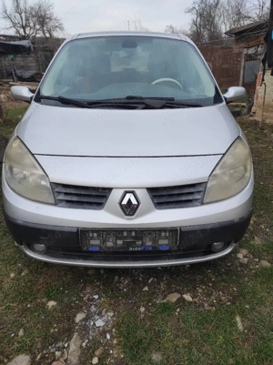 Renault scenic cu motor defect