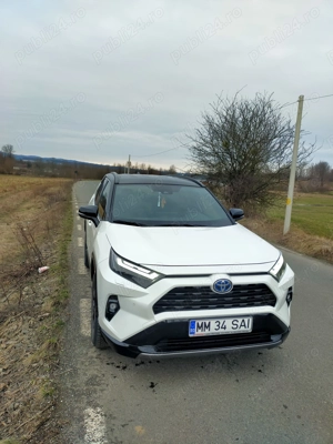 Toyota RAV4 hybrid bi-tone  - imagine 6