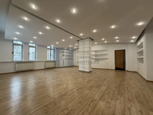 Oportunitate investiție - Clădire interbelică ultracentrală - imagine 2