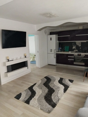 Închiriere apartament 3 camere