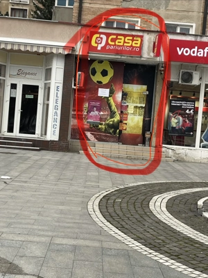 Se închiriază spațiu comercial 40 mp ultracentral în Petroșani 