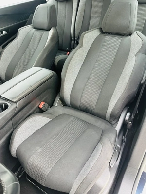 PEUGEOT 5008 2019 1.2I E6 GARANTIE 12 LUNI Rate Avans 0 Doar cu Buletinul - imagine 19