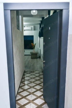 Inchiriez apartament 2 cam parter