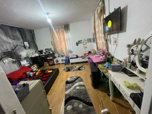 Se vinde casa cu pamant intravelin bun si pentru agricultura(zona cu solare) in comuna Gostavatu Olt - imagine 3