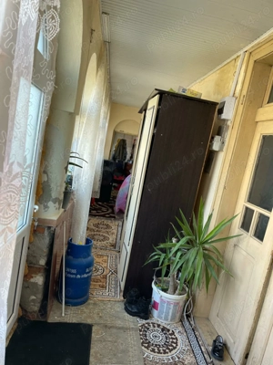 Se vinde casa cu pamant intravelin bun si pentru agricultura(zona cu solare) in comuna Gostavatu Olt - imagine 7