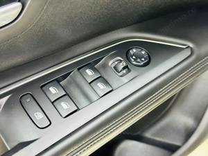 PEUGEOT 5008 2017 1.2i E6 Garantie 12 Luni Rate Avans 0 Doar cu Buletinul - imagine 11