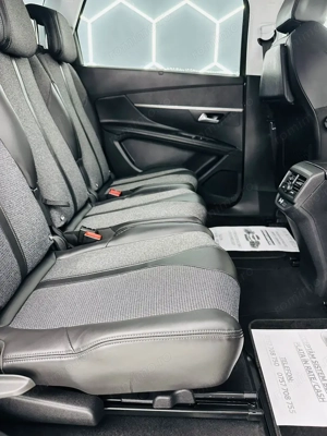 PEUGEOT 5008 2019 1.2i E6 Garantie 12 Luni Rate Avans 0 Doar Cu Buletinul - imagine 7