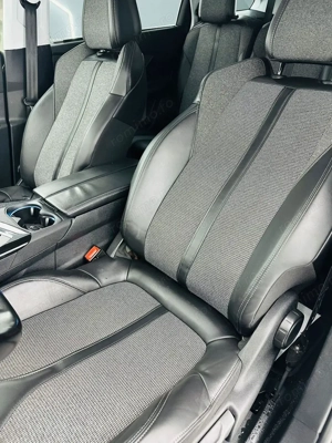 PEUGEOT 5008 2019 1.2i E6 Garantie 12 Luni Rate Avans 0 Doar Cu Buletinul - imagine 17