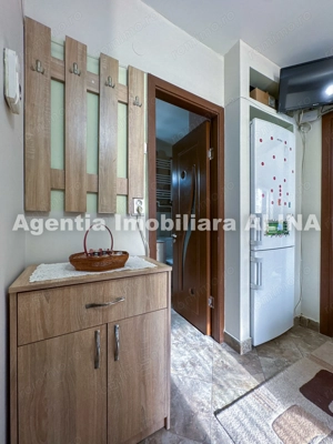 Garsoniera in Mun. Deva, Jud. HD, zona Dorobanti, 28 mp, decomandata, etaj 3. - imagine 3