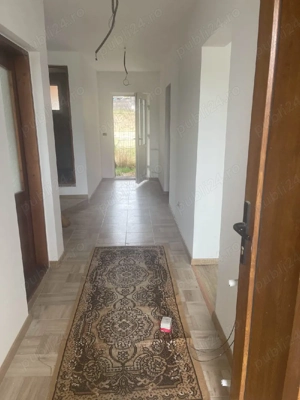 Casă de vânzare  - imagine 2