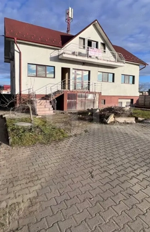 Casă 345mp utili, teren 1.342mp, deschidere la stradă 78m, potențial comercial