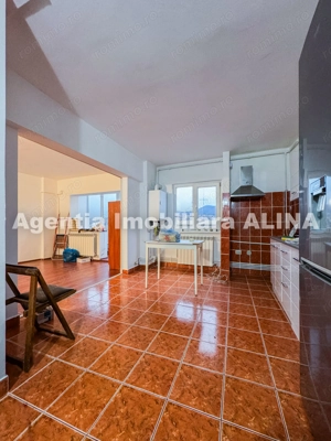 Ap. 2 camere in Deva, Bld. Decebal, 55 mp, decomandat, etaj 9. - imagine 4