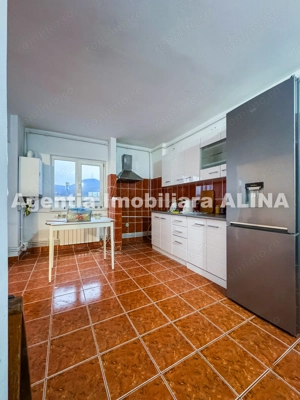 Ap. 2 camere in Deva, Bld. Decebal, 55 mp, decomandat, etaj 9. - imagine 6