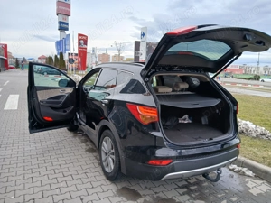 Hyundai SANTA FE Premium 2WD  - Stare excelentă! Cârlig de remorcare   Trapă panoramică - imagine 7