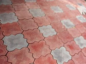 experineta maxima in domeniu pavaj betoane garantie %vând si montez pavaj ori ce model 