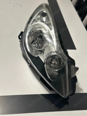 Far dreapta opel corsa D 2010  - imagine 2