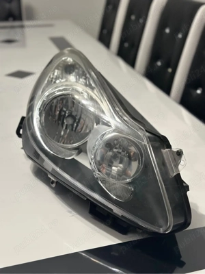 Far dreapta opel corsa D 2010  - imagine 5
