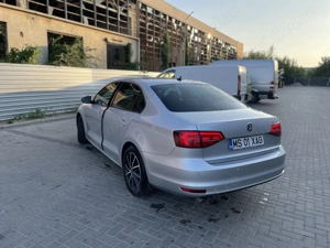 Vw jetta 2016 2.0 TDI 110cp DSG E6 - imagine 5