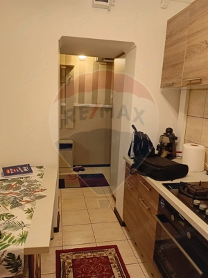 Apartament cu 3 camere de vânzare în zona Craiovita Noua - imagine 2