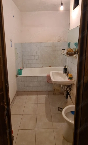 Apartament 3 camere, decomandat, Bdul Lacul Tei. - imagine 4