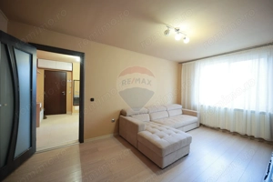 Apartament cu 3 camere de închiriat, în zona Rogerius