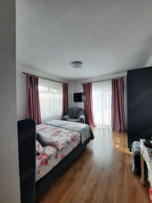 Casă de vanzare din cărămidă  - imagine 5