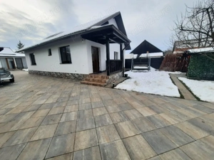 Casă de vanzare din cărămidă 