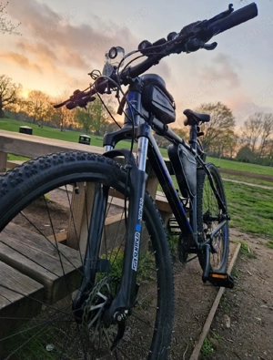 vând Montain Bike Carrera