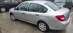 AN  2010.  EURO 5.   Unic Proprietar. Model cu A C.  - imagine 4