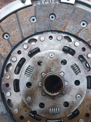 Ambreiaj complet,folosit. - imagine 8