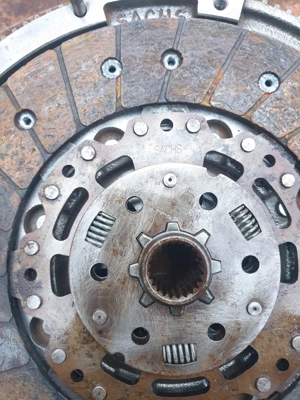 Ambreiaj complet,folosit. - imagine 5