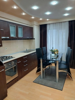 Ofer spre închiriere apartament mobilat și utilat complet