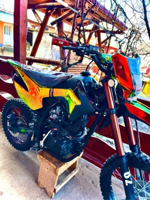 Cross KTM 150  culoare modificata din verde in cameleon - imagine 4