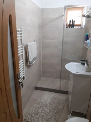 Vand apartament 3 camere decomandat  - imagine 5