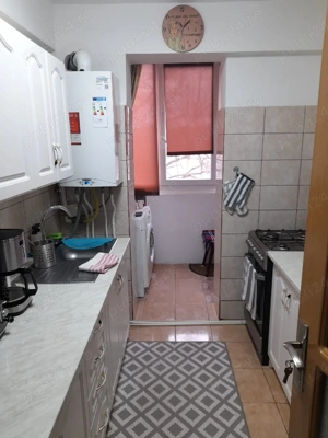 Vand apartament 3 camere decomandat  - imagine 8