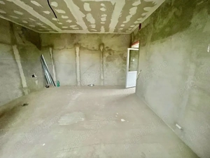 Proprietar vand casa la gri in Jebel  - imagine 3