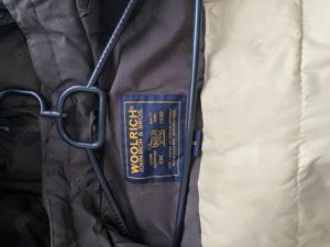 Vând geacă de damă Woolrich, culoare kaki, mărimea S, nepurtată (stare impecabilă). - imagine 3